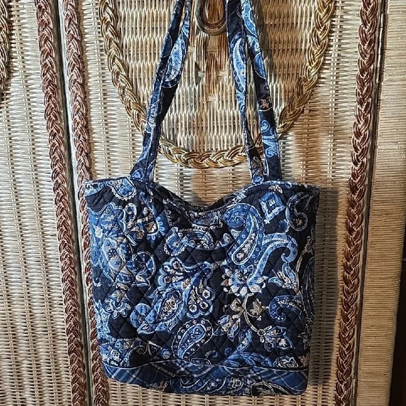 Vera Bradley Windsor Navy Paisley/Plaid Bag w/Front Zipper Pocket - Picture 2 of 12